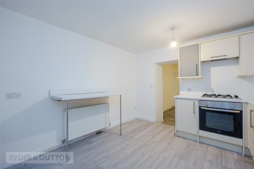 House in Huddersfield, Salford, Lockwood - View 4