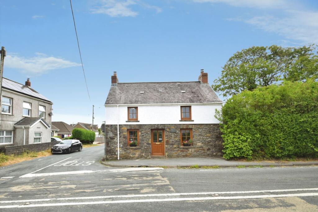 Main image of property: Cynheidre, Llanelli, SA15
