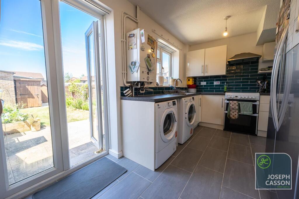 House in Bridgwater, East Bower, Somerset - More