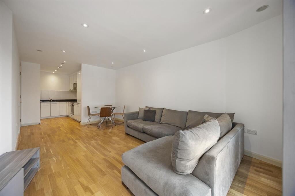 Apartment in London - View 4