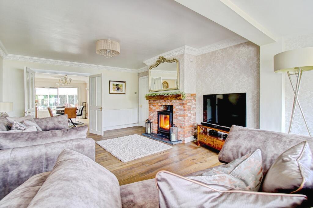 House in Walsall, West Midlands - View 2