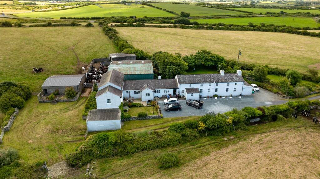 Main image of property: Bryn Farm & Erw'r Wennol, Caergeiliog, Anglesey, LL65