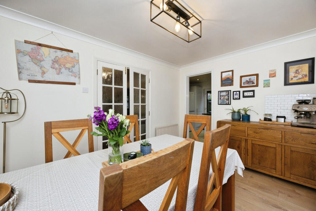 House in Tonbridge - More