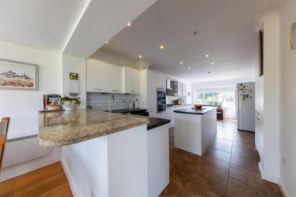 Tarporley Road, Tarvin photo 2