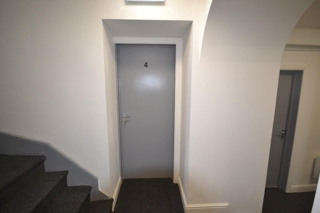 Apartment in Melton - More