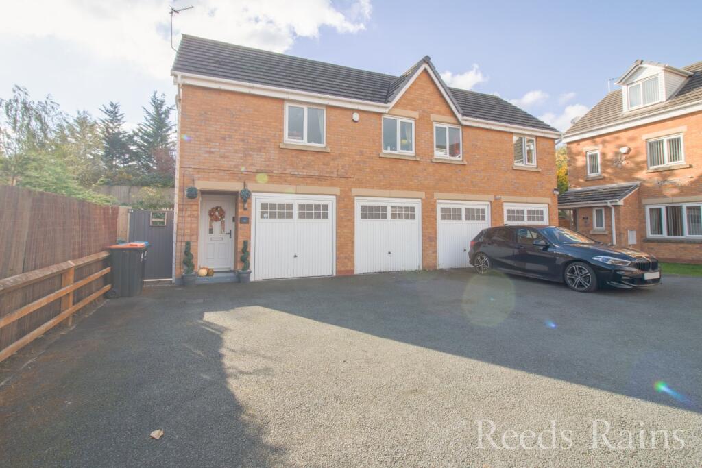 Main image of property: Broad Birches, Ellesmere Port, Cheshire, CH65