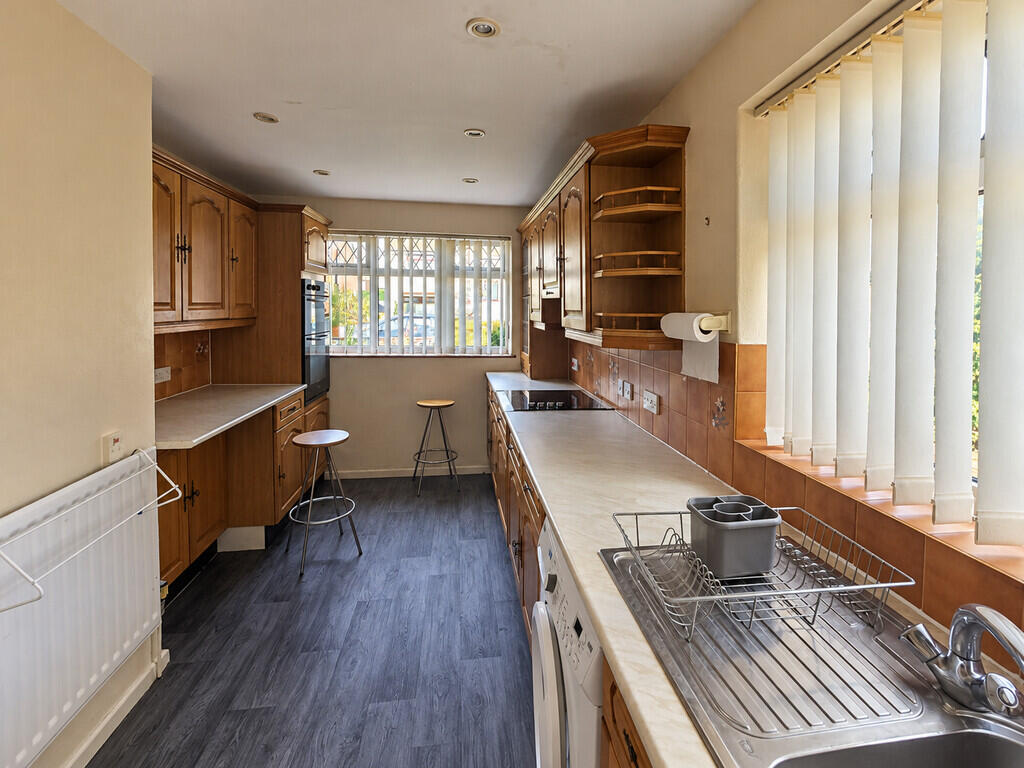 House in Middlewich, Cheshire East - View 4