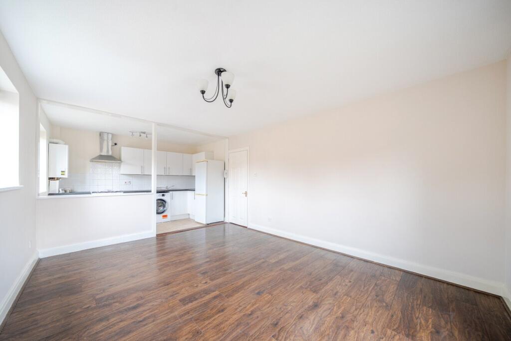 Apartment in Bromley - More