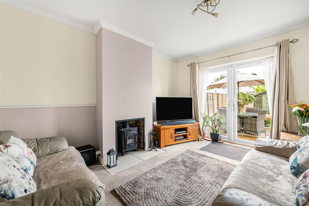 House in Sutton - View 5