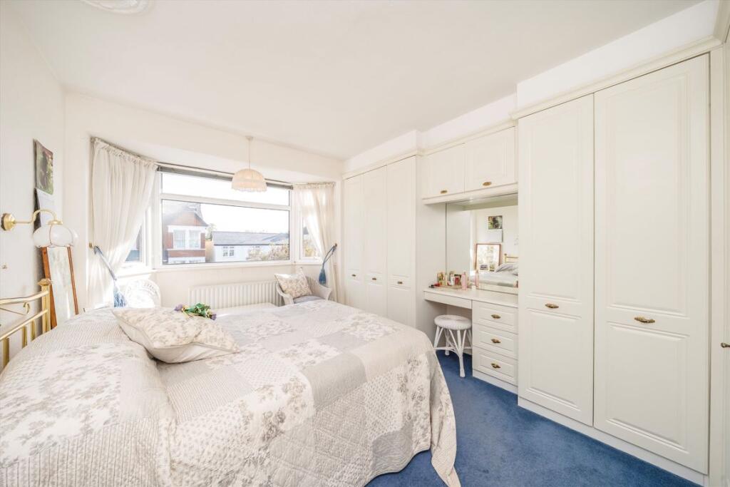 House in Twickenham - View 4