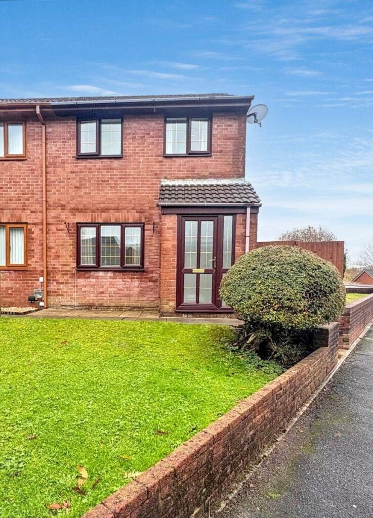 Woodland Vale, Treorchy, Rhondda Cynon Taff. CF42 6TT, Rhondda Cynon Taff. CF42 6TT