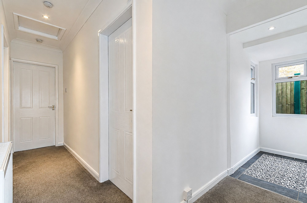 House in Hibaldstow, North Lincolnshire - View 5
