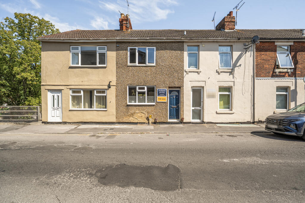 Main image of property: Cambria Bridge Road, Swindon, SN1 5LH