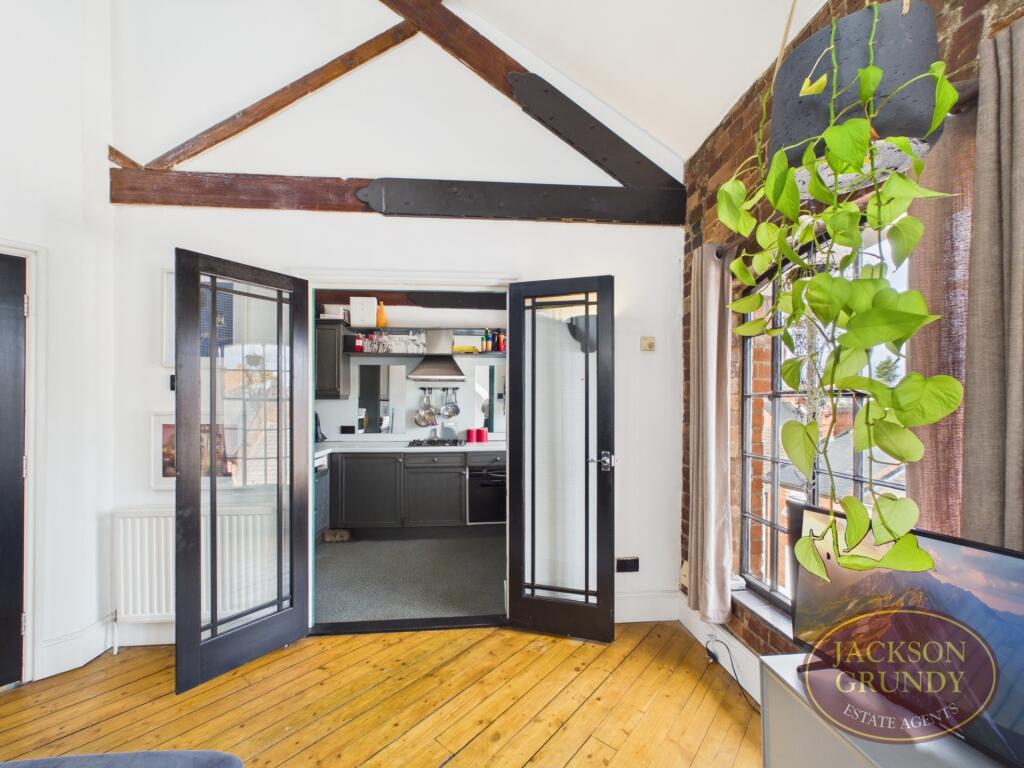 Apartment in Northampton, West Northamptonshire - View 5