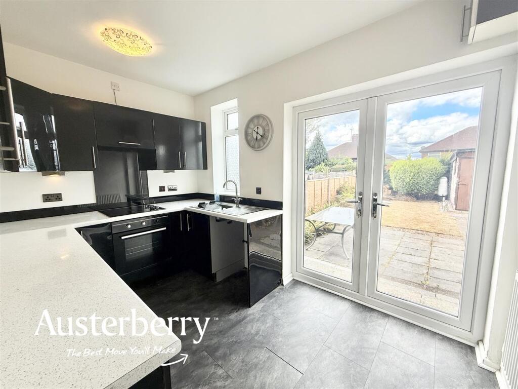 House in Stoke-on-Trent - View 5