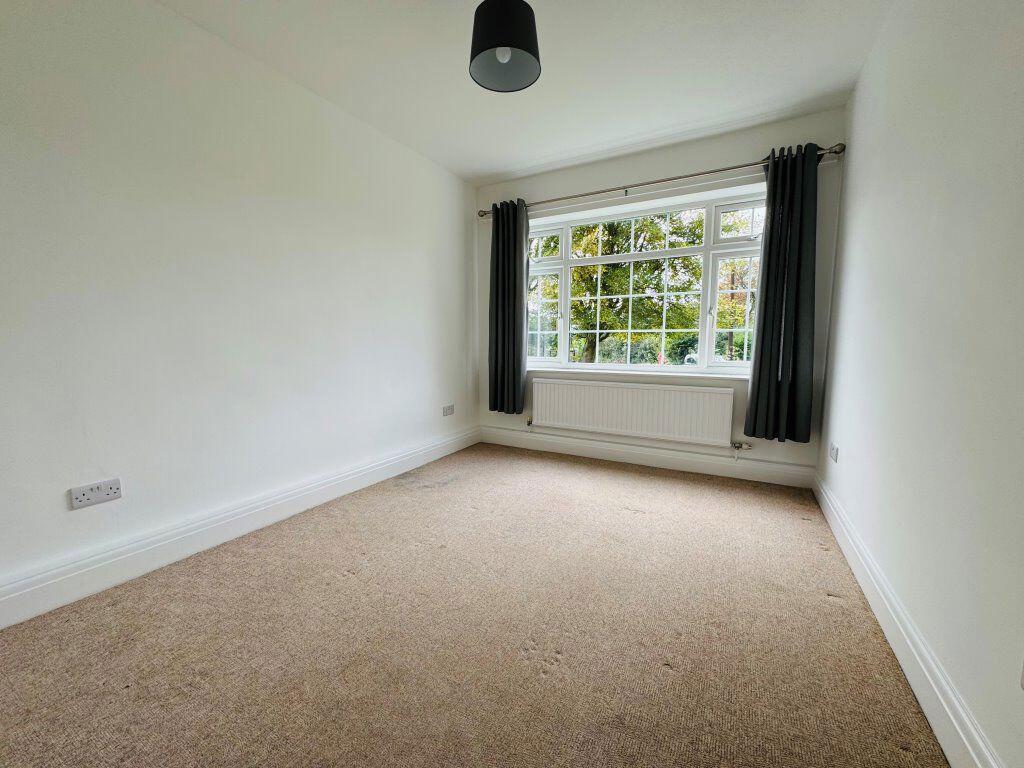 Apartment in Macclesfield, The Villas, Broken Cross - View 4