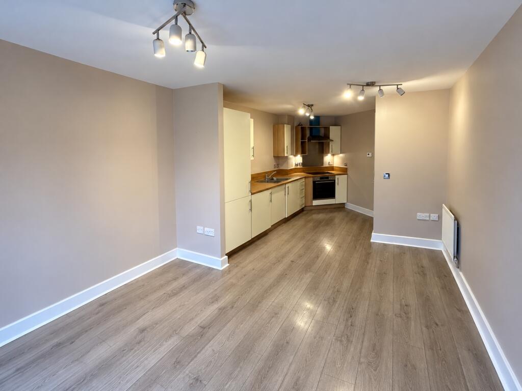 Apartment in Birmingham, West Midlands - View 3