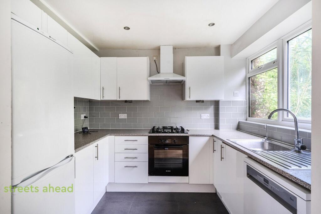 Main image of property: Chichele Gardens, Croydon, CR0