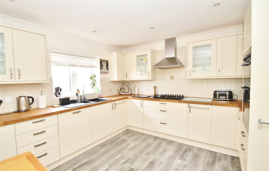 Lake Road, Verwood, Dorset, BH31 - View 5