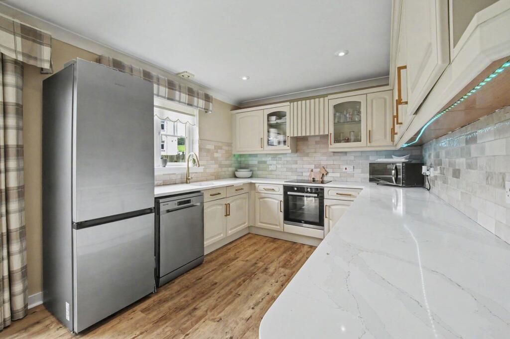 House in Kilmarnock, East Ayrshire - View 2
