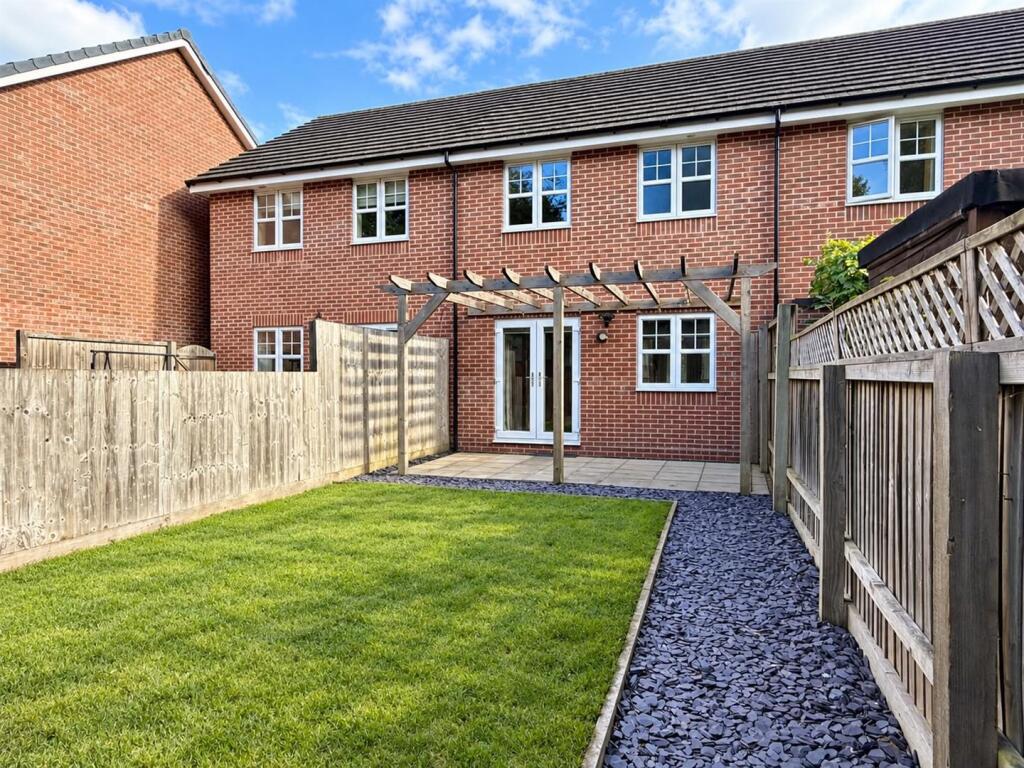 House in Hereford, Herefordshire - View 2