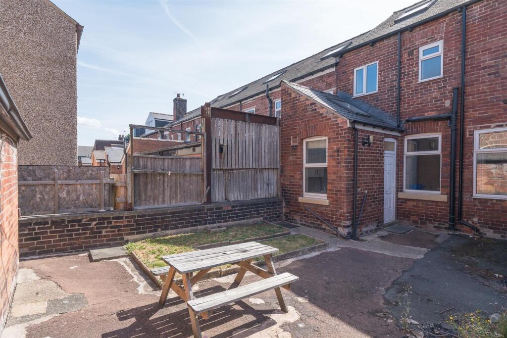 House in Sheffield, Broomfield, Sharrow - View 3