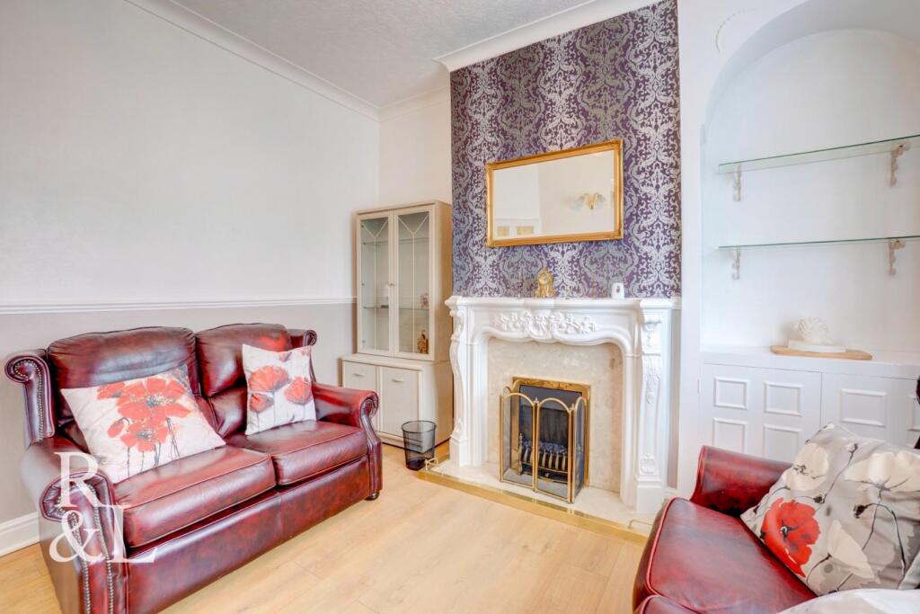 House in Wolverhampton, Ettingshall Park - View 2