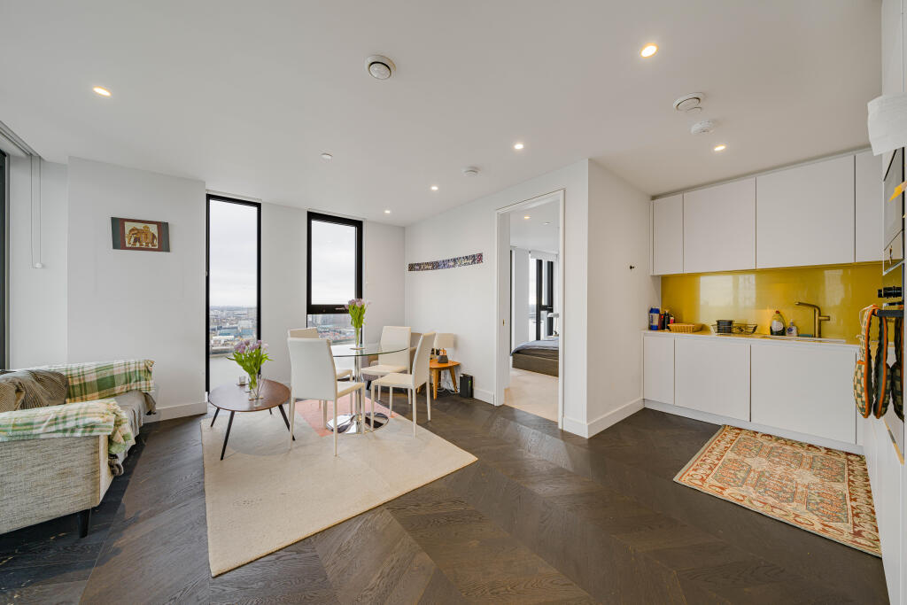 Main image of property: The Waterman, 5 Tidemill Square, Lower Riverside, Greenwich Peninsula, SE10