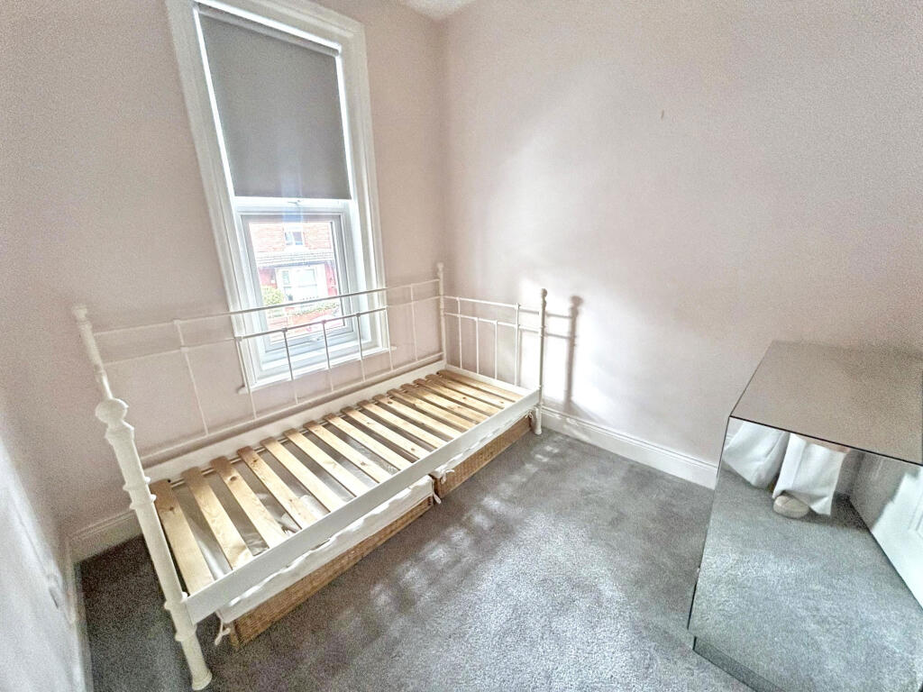 Apartment in North Tyneside, Monkseaton - More
