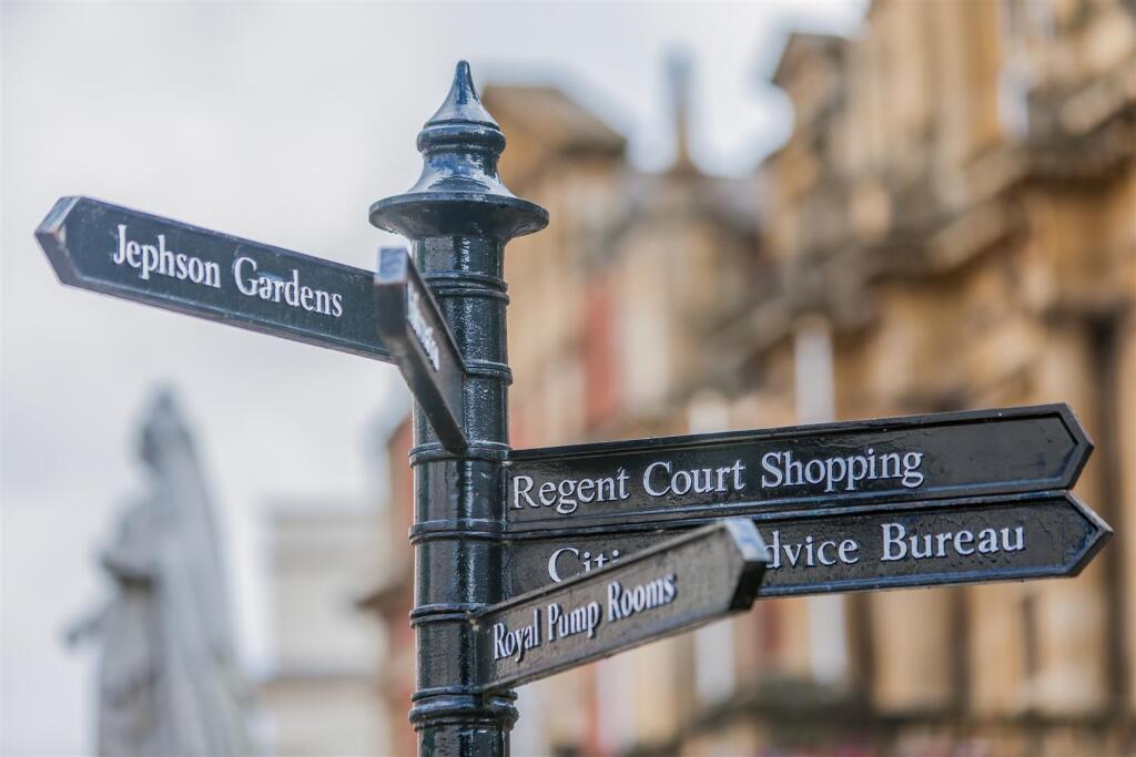 Clarendon Avenue, Leamington Spa photo 3