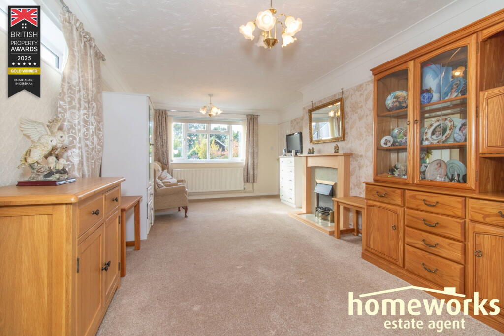 Carlton Close, Dereham, NR19 1BS photo 4