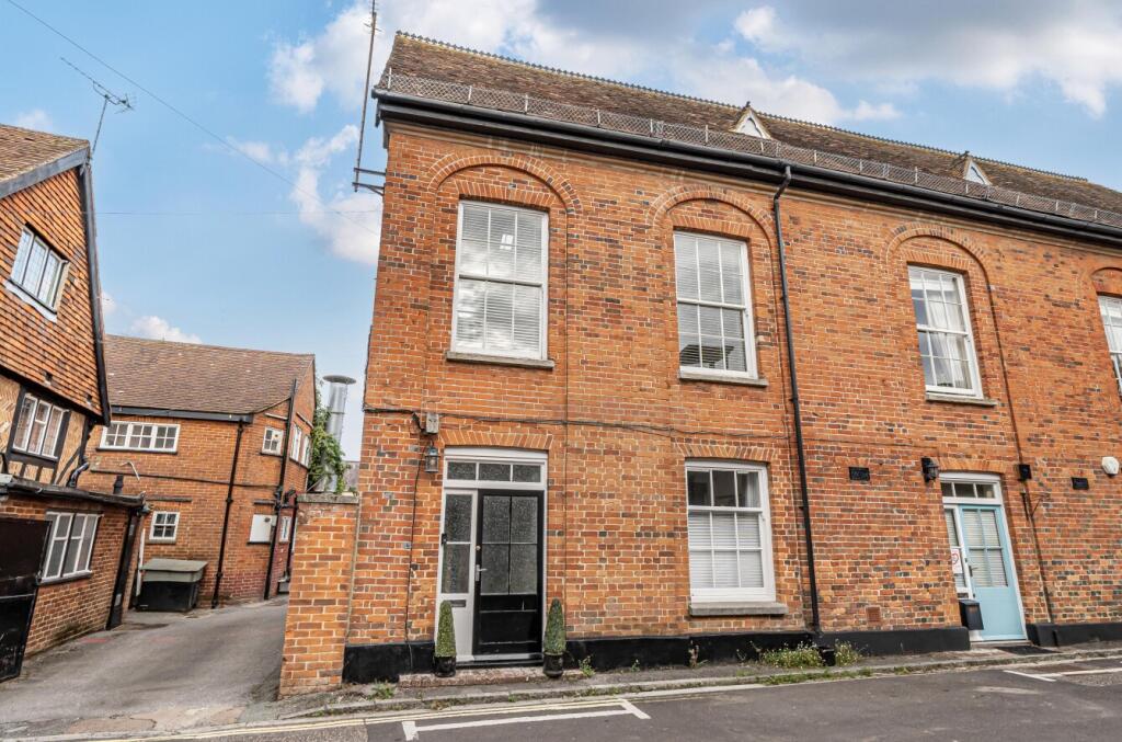 Main image of property: King Street, Odiham, Hook, Hampshire, RG29
