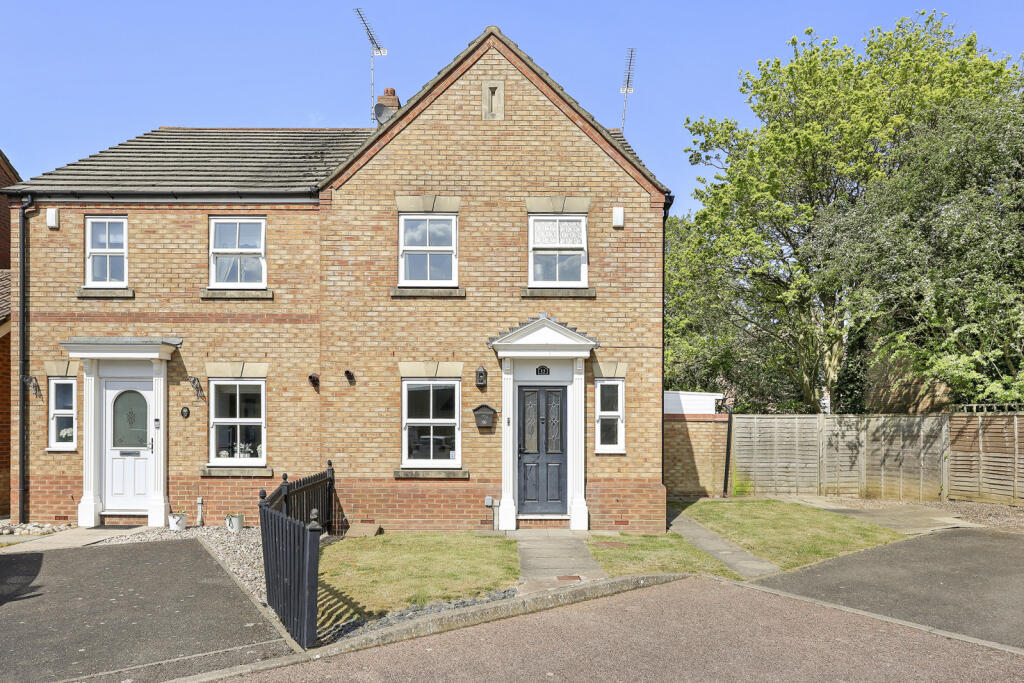 Main image of property: Doulton Close, Harlow, Essex, CM17