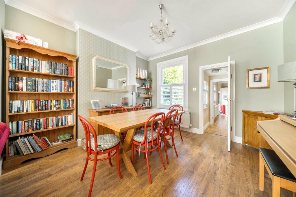 House in London, South Beddington - View 4