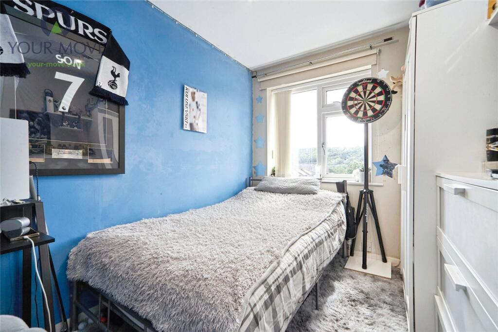 House in Keighley, Knowle Park - View 5