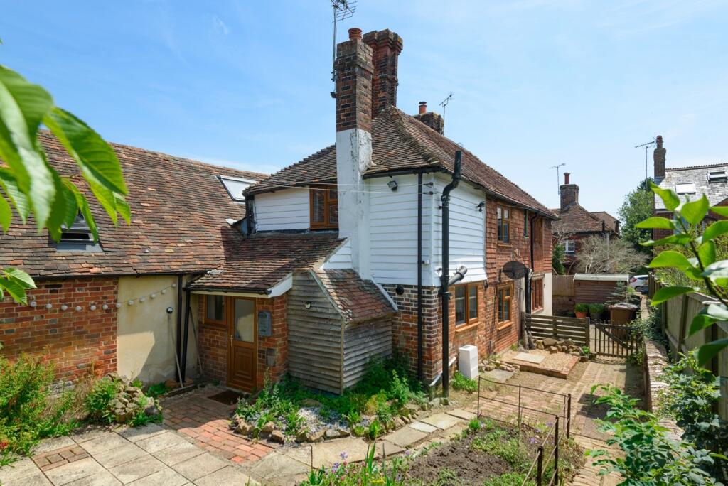 Main image of property: The Street, Great Chart