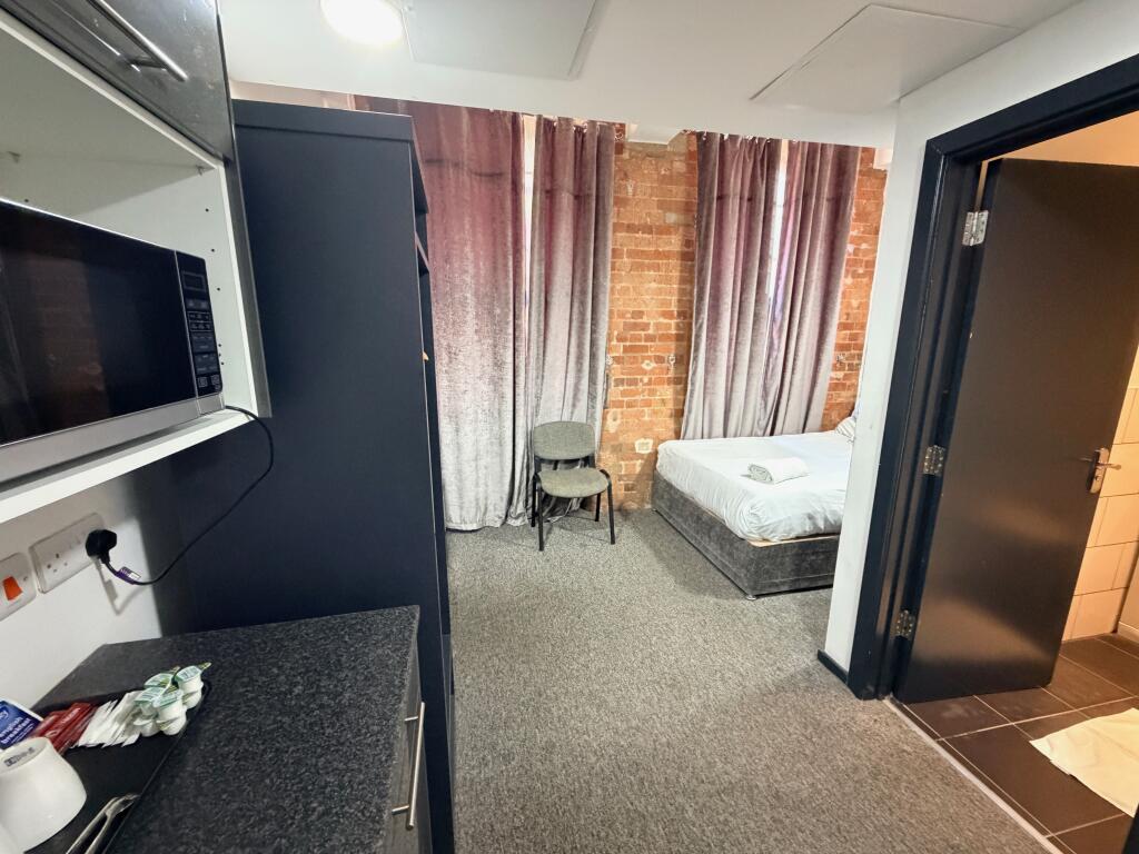 Apartment in Nottingham - View 5
