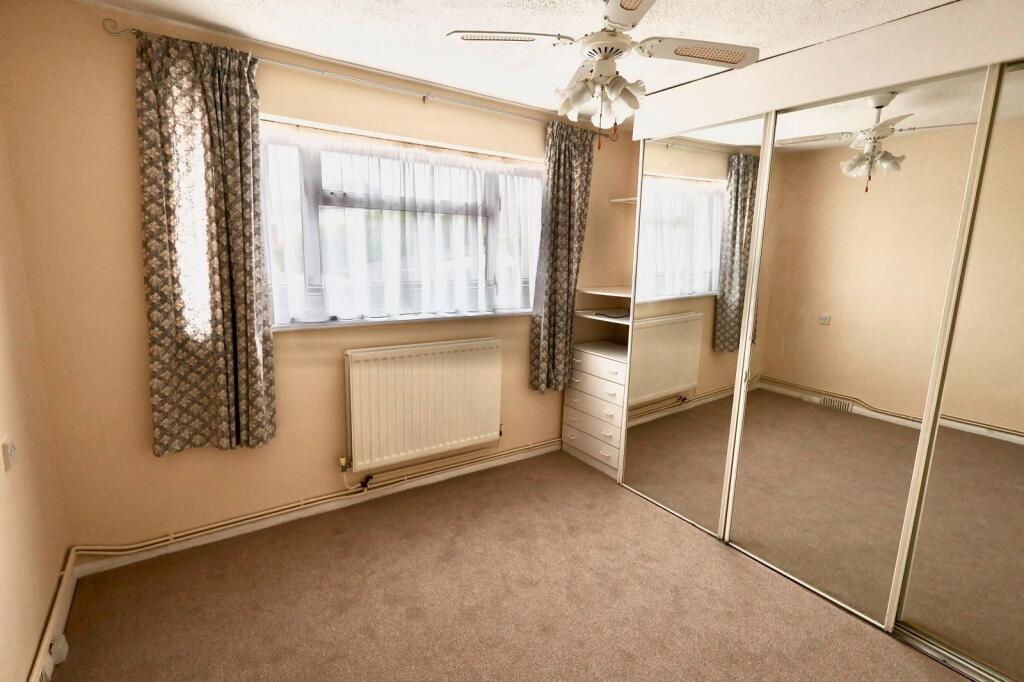 House in Orpington, St Paul's Cray - More