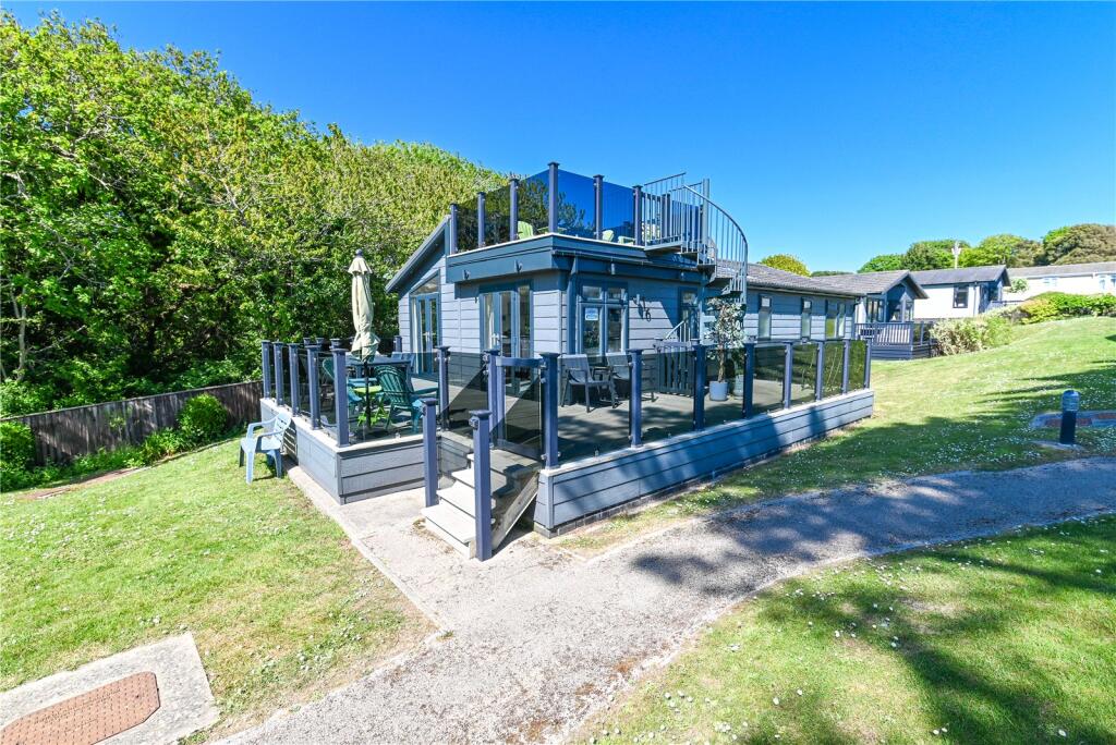 3-bed caravan on Hengistbury Heights, Hoburne Naish Holiday Park, Barton On Sea, Hampshire, BH25, £250,000