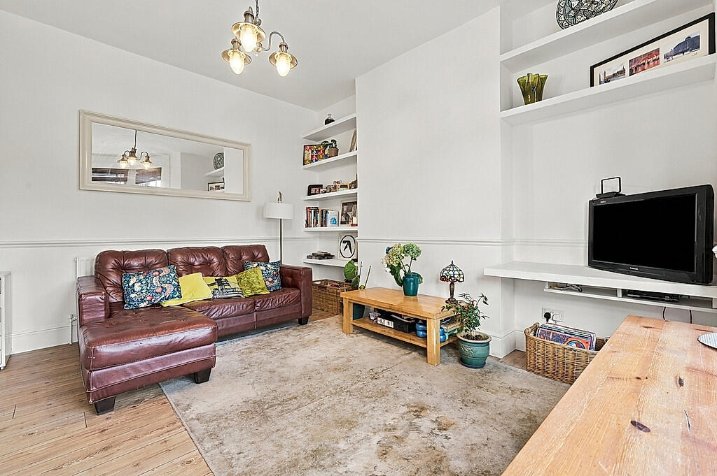 Apartment in London - View 5