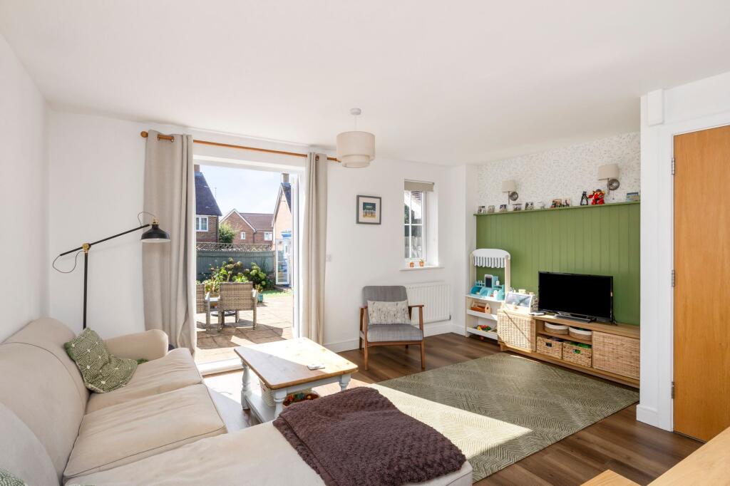 Elm Tree Close, Hassocks, BN6 photo 3