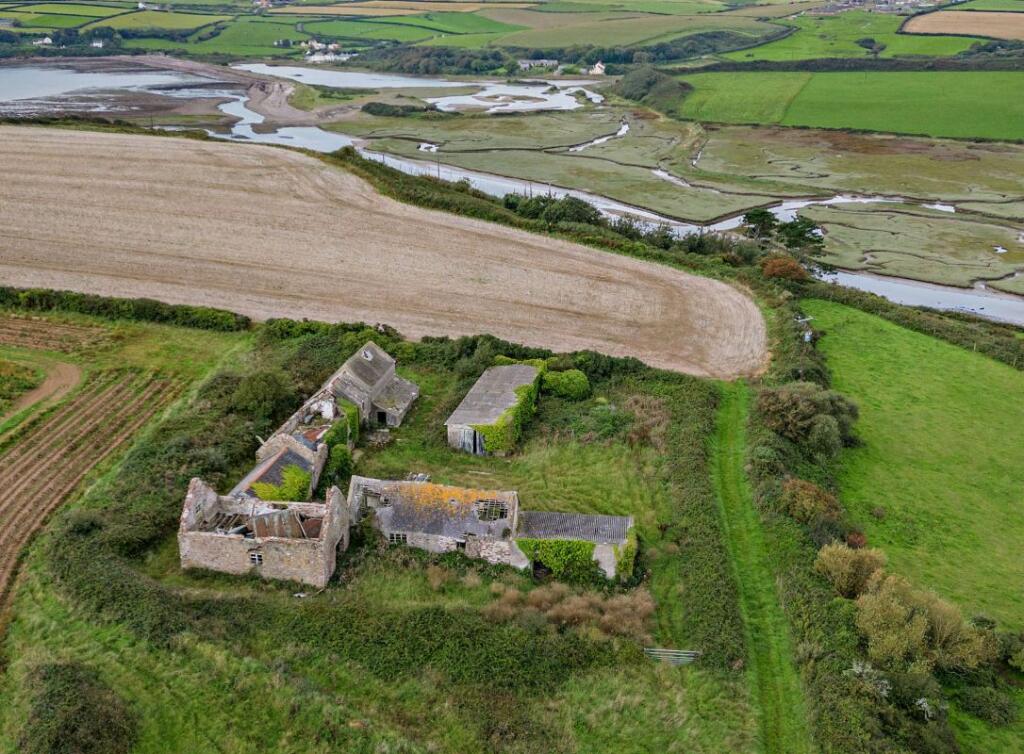 Main image of property: Slate Hill Farm, St Ishmaels, Haverfordwest, SA62 3TL