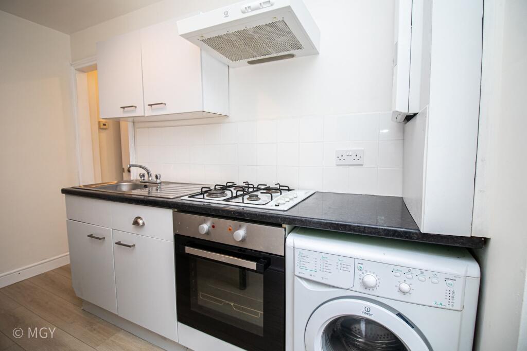 Apartment in Cardiff, Adamsdown - More