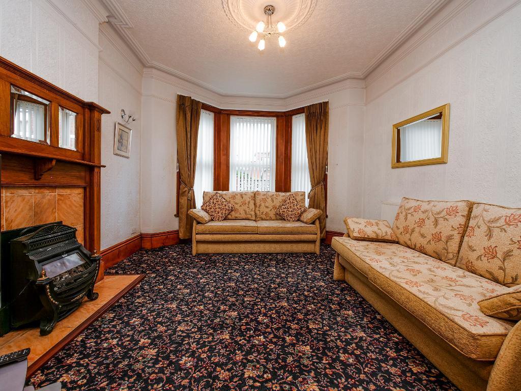 York Avenue, Birkdale, Southport, Merseyside, PR8 2AB photo 4