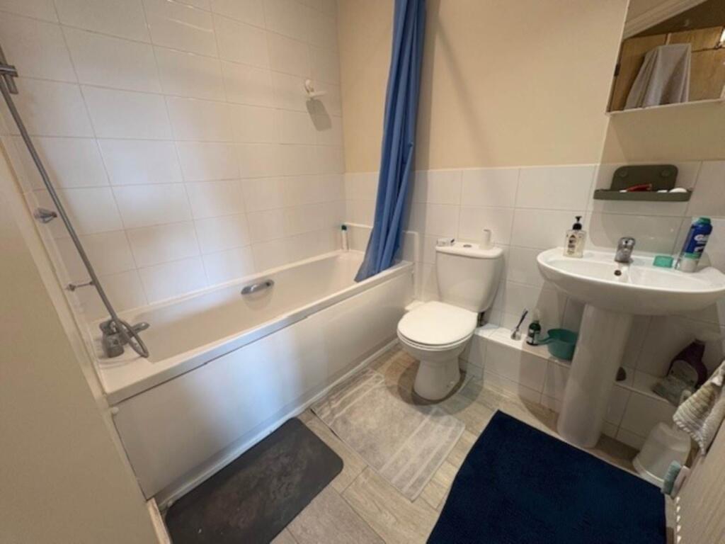 Apartment in London, Royal Borough of Greenwich - More