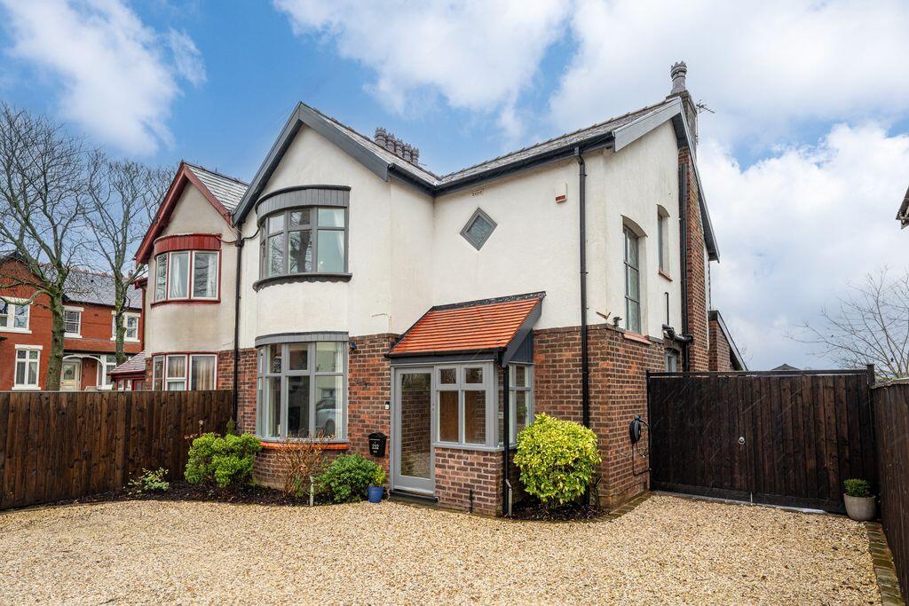 Main image of property: 232 Hesketh Lane, Tarleton PR4 6AT 