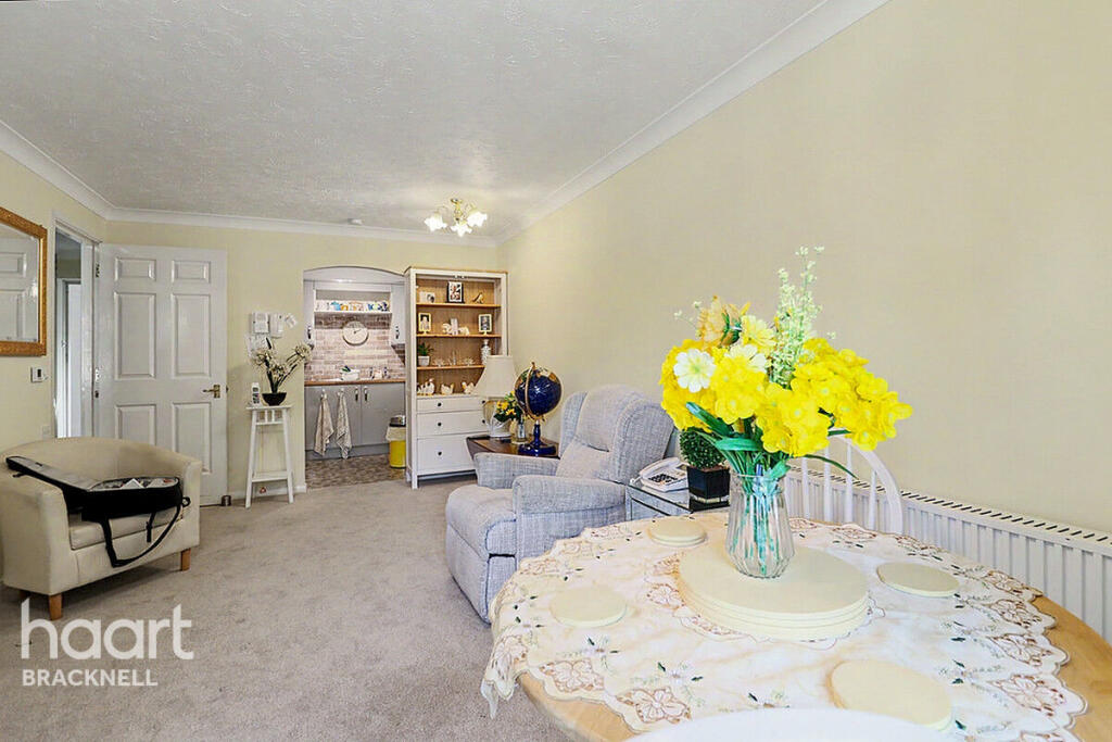 Main image of property: New Road, Crowthorne
