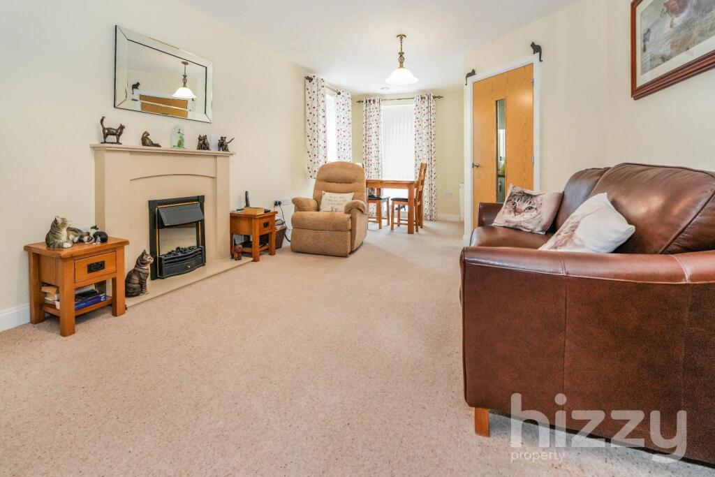 Tyefield Place, Hadleigh photo 4