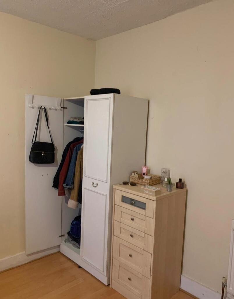 Apartment in Coventry - More