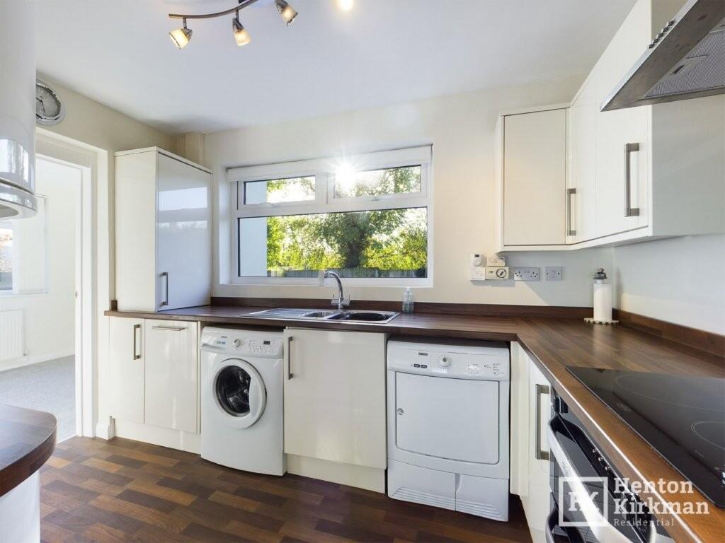 House in Chelmsford, South Hanningfield - More
